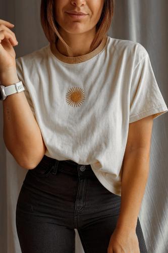 Remera Sol de Mayo Bordada - Miniatura 3