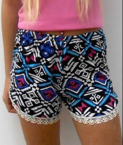 Short Modal con Puntilla Dama