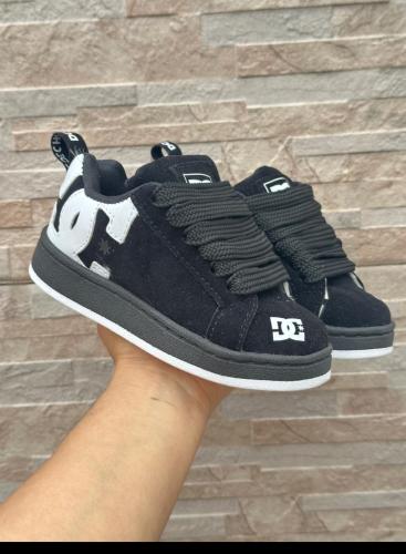 Zapas Dg Pegadas y Cocidas Solo Venta por Mayor - Miniatura 2