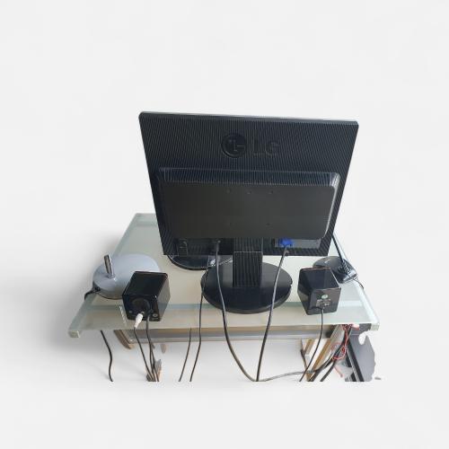 Mesa Pc con Monitor Cpu Teclado Mause Micrófono - Miniatura 3