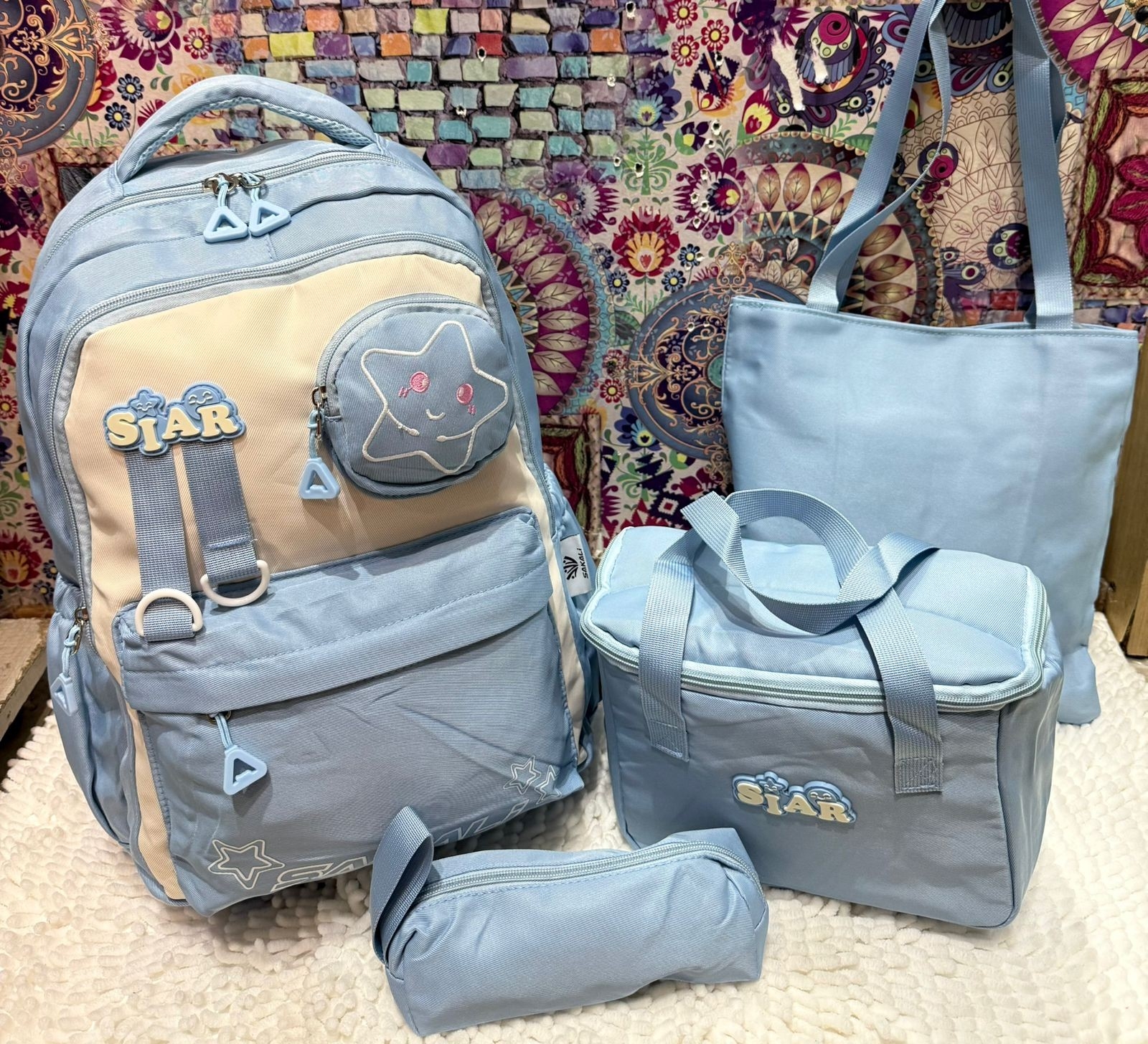 Set de 4 Piezas Mochila Loncher Bolsito y Cartuchera - Imagen 4