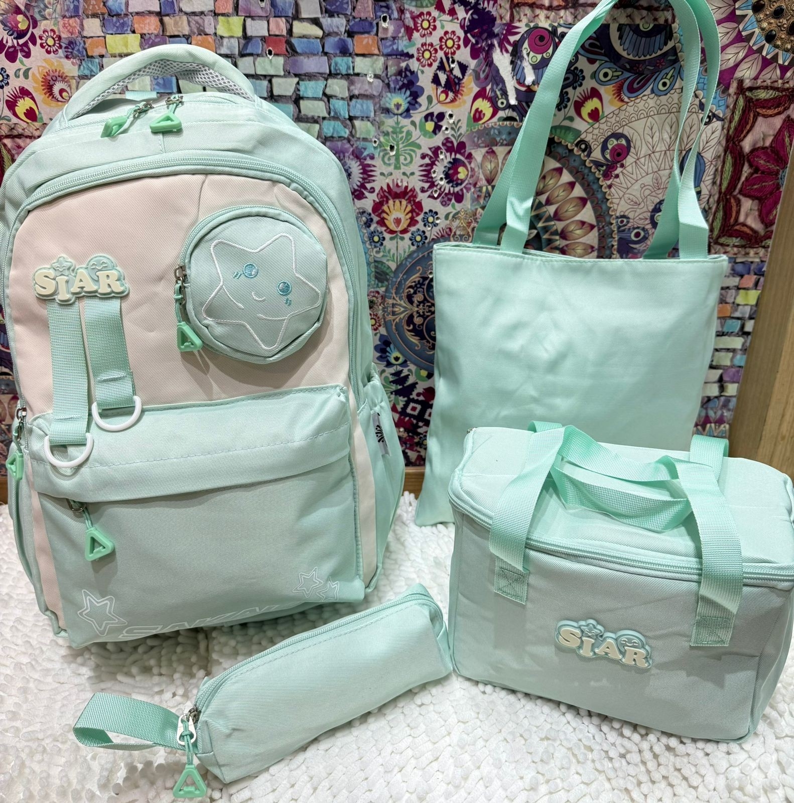 Set de 4 Piezas Mochila Loncher Bolsito y Cartuchera - Imagen 5