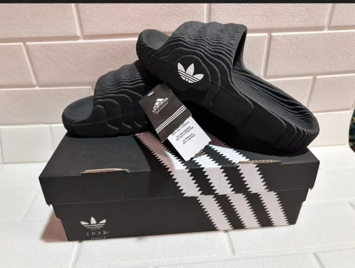 Adilette