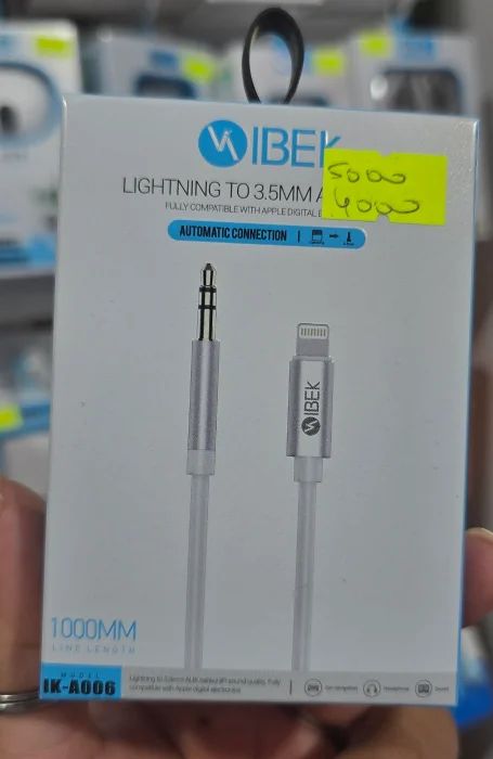Auxiliar  3.5.mm a Lightning