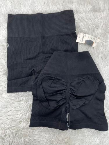 Short Negro Liso con Push Up - Miniatura 2