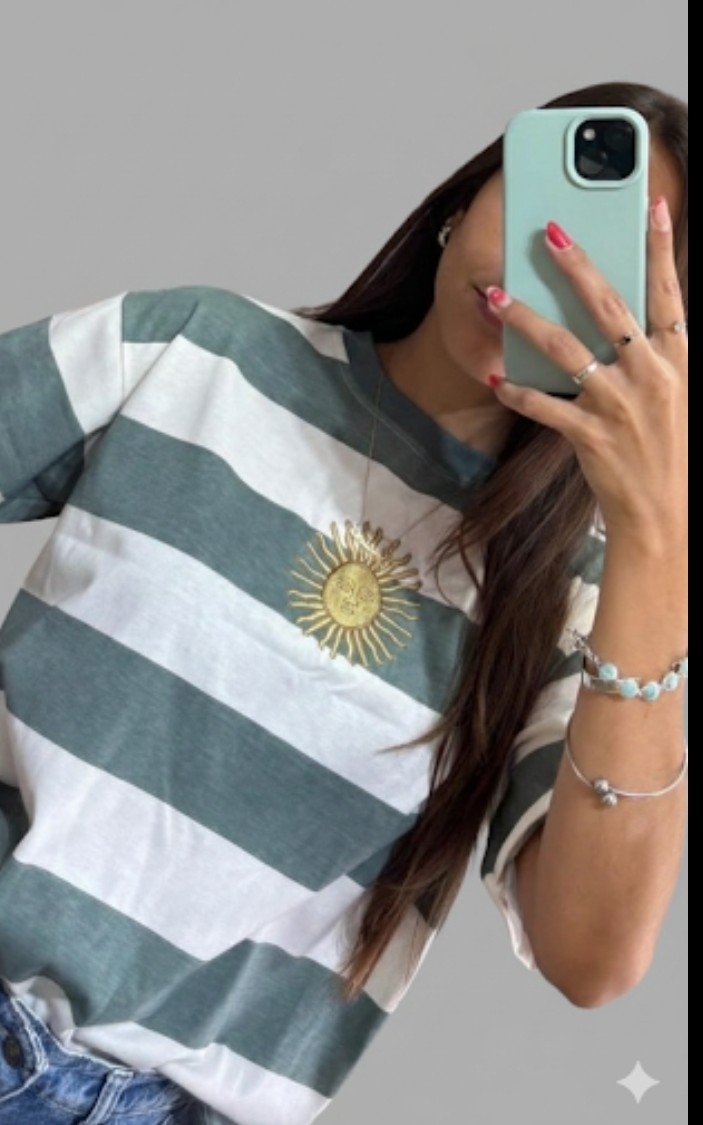 Remera Rayada Argentina Bordado - Imagen 2