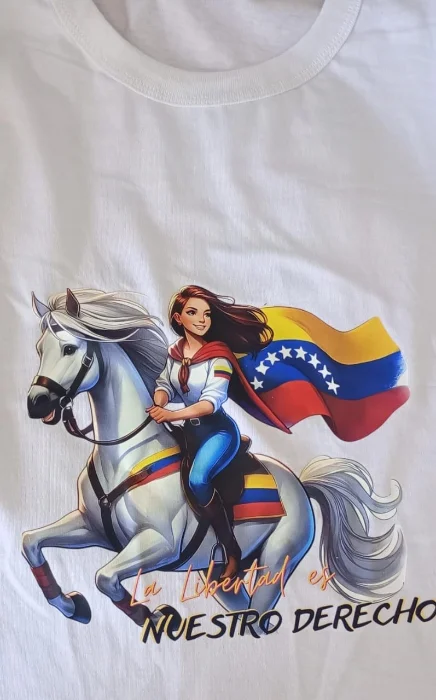 Remera con Diseño Venezuela