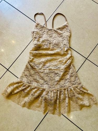 Vestido Corto con Short