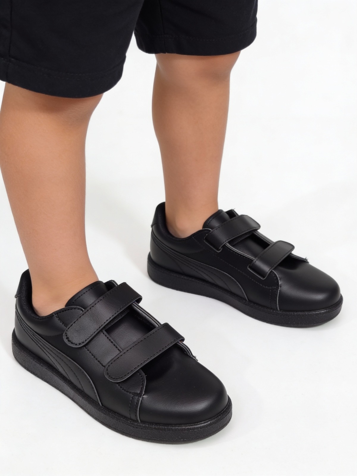 Zapatillas Nenas Nenes Clásicas Eco Cuero Negras Blancas Modernas Cómodas Velcro - WhatsApp%20Image%202026-02-05%20at%2009.27.38%20(5).jpeg