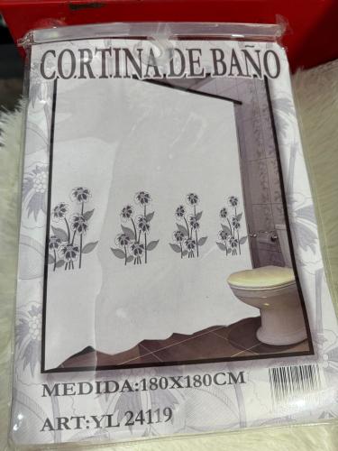 Cortina de Tela Bordada Antiongho Baño