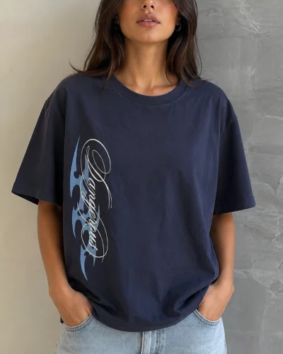 Remera Boxy Dangerous