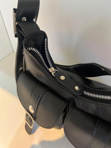 Cartera Mini Bag Cargo Bolsillos Baguette - Miniatura 3
