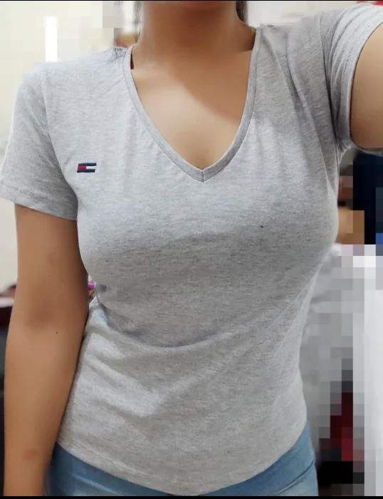 Remera de Dama Escote en V