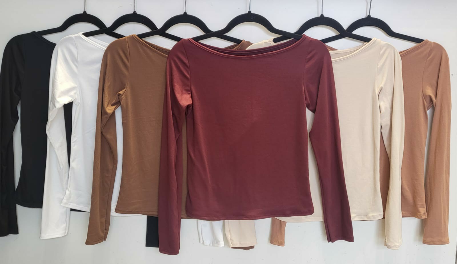 Camiseta Cuello Bote Modal Soft - Imagen 3