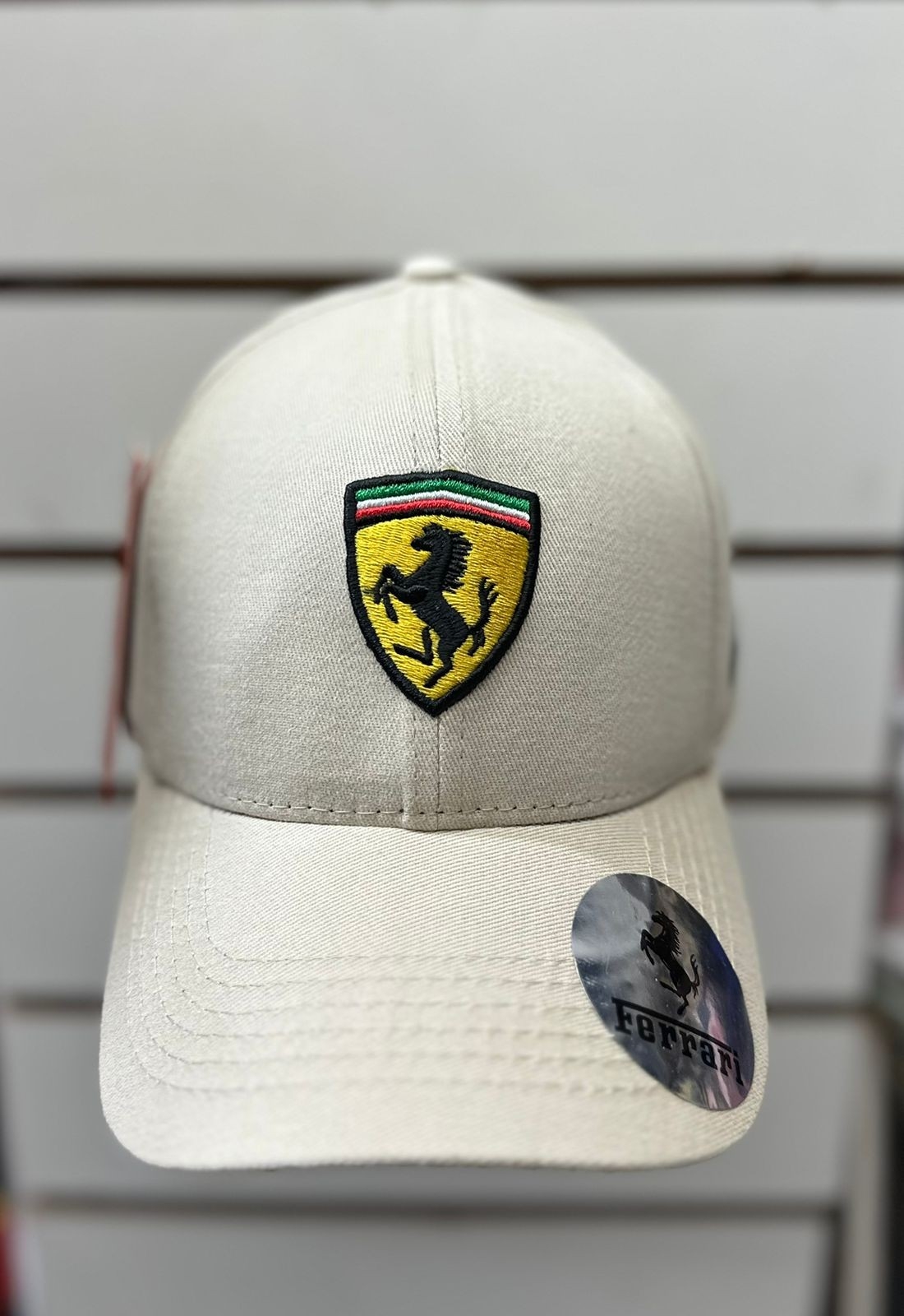 Gorras Ferrari Premium - Imagen 3
