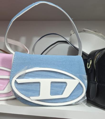 Cartera D