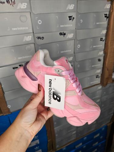 Zapatillas Importadas New Balance 9060 - Miniatura 3