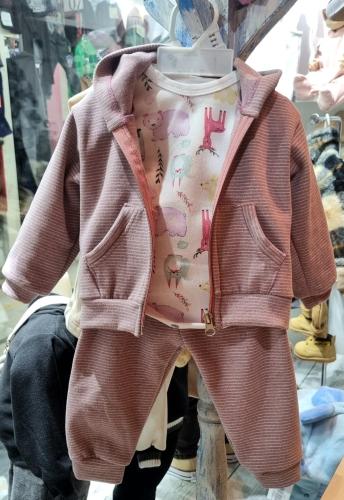 Conjunto Lila con Rayitas. Campera +pantalon. Solo Talle 5
