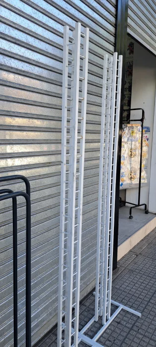 Escalera  de Ropa 4 Lados con Base