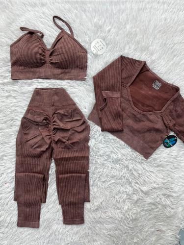 Conjunto 3 Piezas- Calza, Top y Musculosa