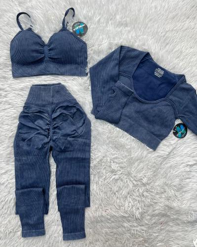 Conjunto 3 Piezas- Calza, Top y Musculosa - Miniatura 4