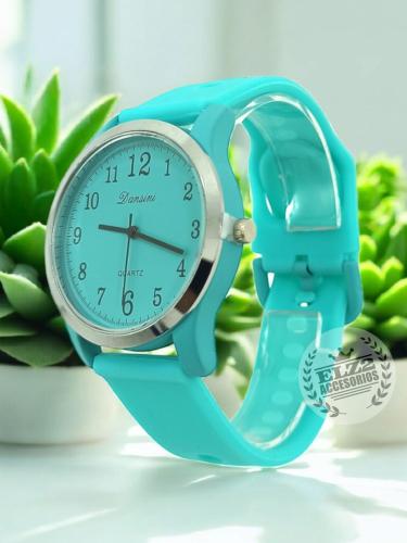 Reloj Analógico con Números con Malla de Silicona