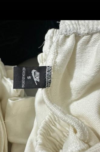 Short con Logo Bordado - Miniatura 4