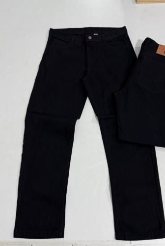 Mom Negro Clasico Pata Hombre