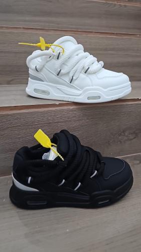 Zapatillas con Camara Importadas - Miniatura 2