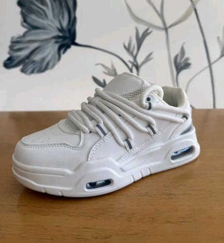 Zapatillas con Camara Importadas - Miniatura 3