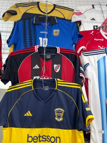 Camiseta Talle Especial - Miniatura 2