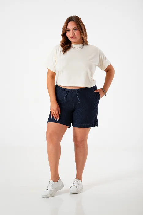 9710 Short con Cordón Oscuro Curvy