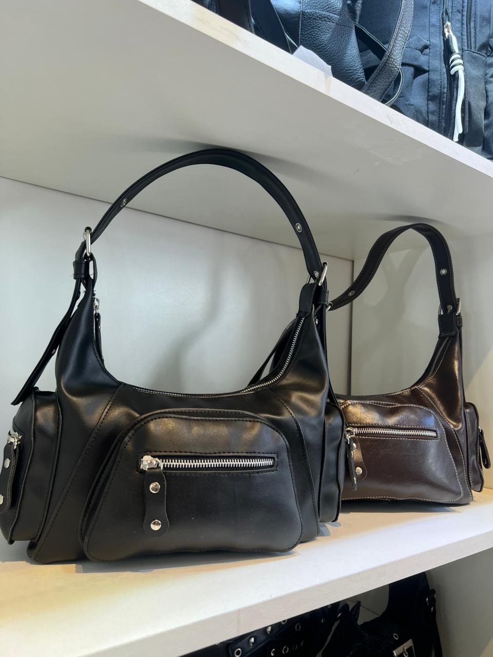 Cartera Mini Bag Baguette Cargo Marrón Chocolate - 47959554-a4bf-4c8e-9a6b-09480013afd2.jpeg