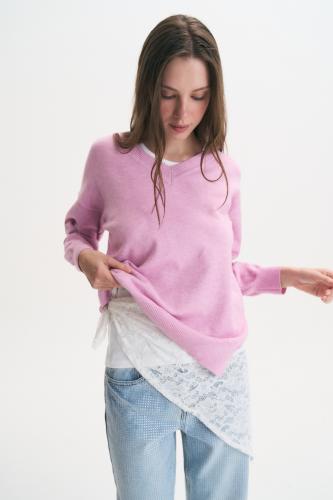 Sweater Escote V con Tajos
