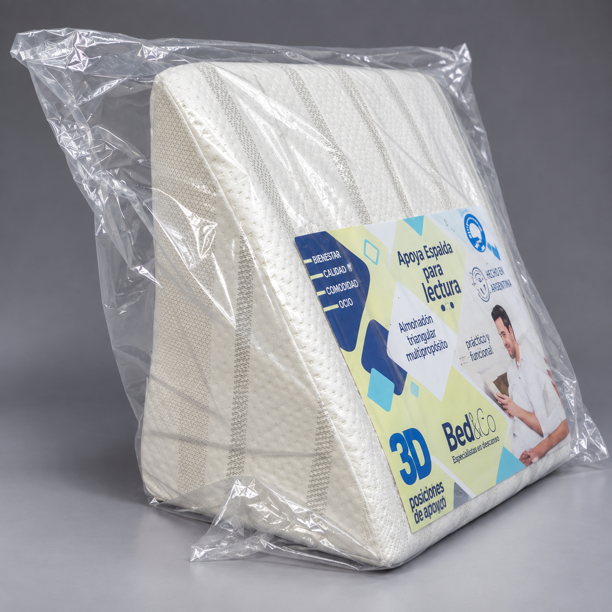 Almohada Triangular Multipropósito 3d Bed & Co 50x30x30 Cm - 222.png