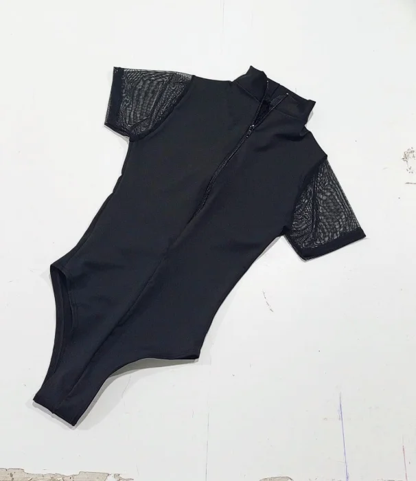 Body Manga Corta Tul