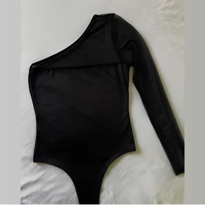 Body con una Manga Larga, con Botones