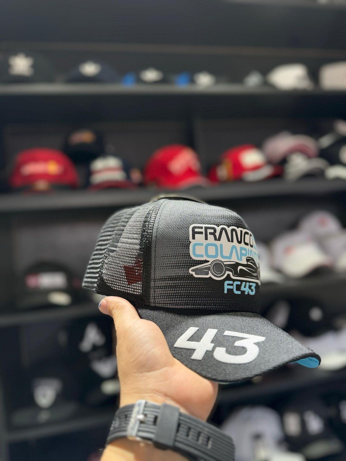 Gorras de Colapinto - Imagen 4