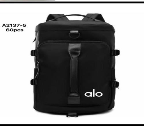 Bolso Mochila  Impermeable 
 *unico Color* 
excelente Calidad.