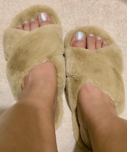 Pantufla Cruzada - Miniatura 4
