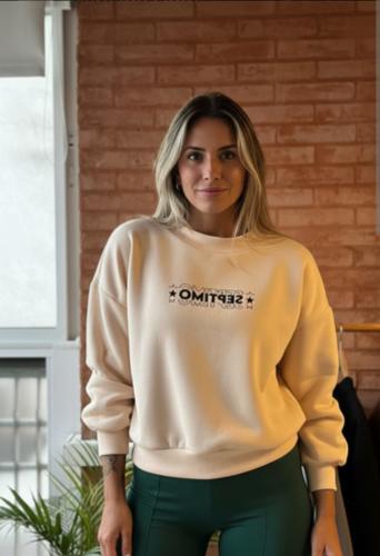 Buzo Oversize de Mujer Cuello Redondo - Miniatura 4
