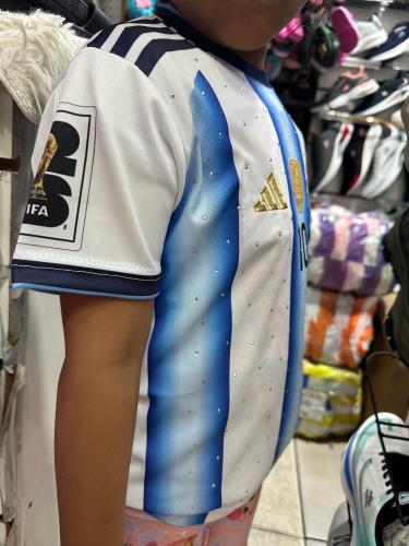 Camiseta Bordadas con Stras para Niñas - Miniatura 3