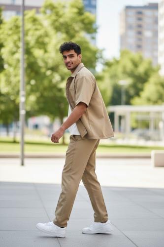 Conjunto Sastrero Pantalón y Camisa  (camel) - Miniatura 2