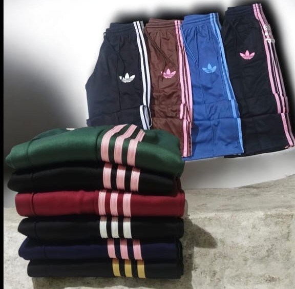 Palazos de Lycra - Imagen 3