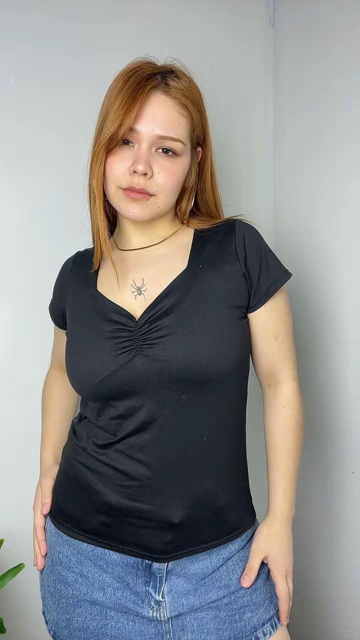 Remera Cuello Corazón de Modal Sof - Imagen 2