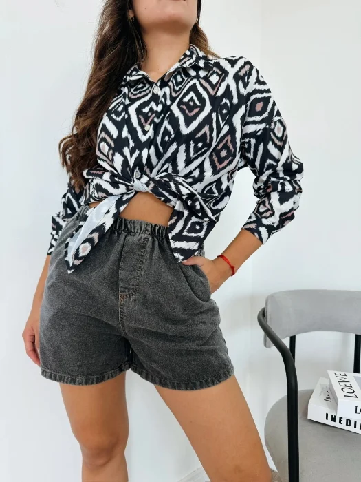 Short Denim