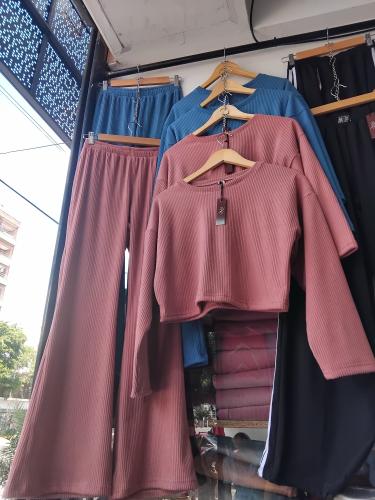 Conjunto Pantalón y Sweater - Miniatura 2