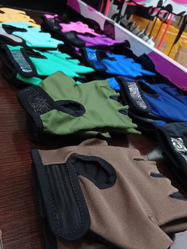 Guantes Deportivos - Miniatura 2