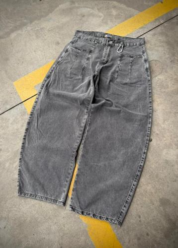 Sastrero Grey