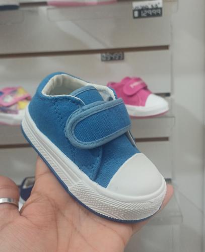 Zapatillas con Abrojos Pampero